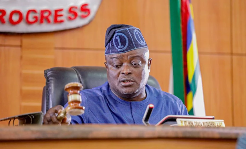 Lagos Assembly backs state police push, advances anti-street begging bill