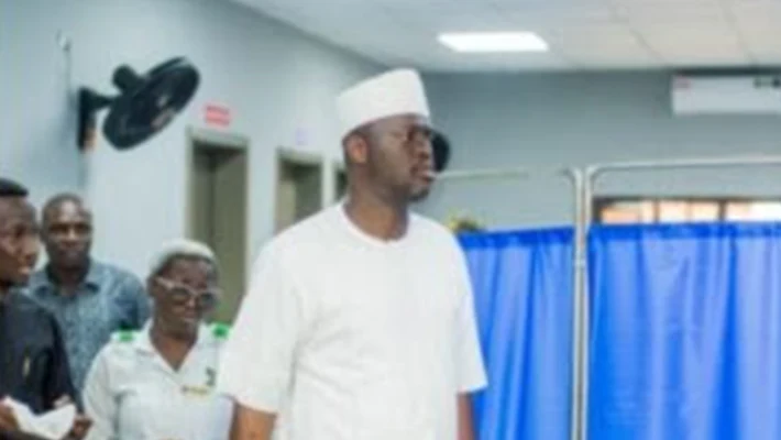 Kosofe LG Chairman inspects Ogudu PHC, calls for lasting solution to flooding
