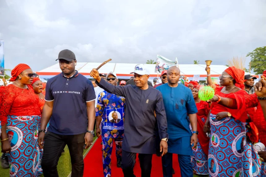 Governor Peter Mbah Receives N50m Endorsement and Ofo Symbol from Idodo Zone Kinsmen
