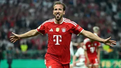 Harry Kane scores in 100th Bundesliga match as Bayern crush Leipzig 6-1